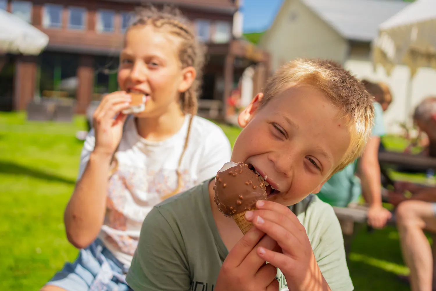 Barn som spiser is Lillehammer Turistsenter